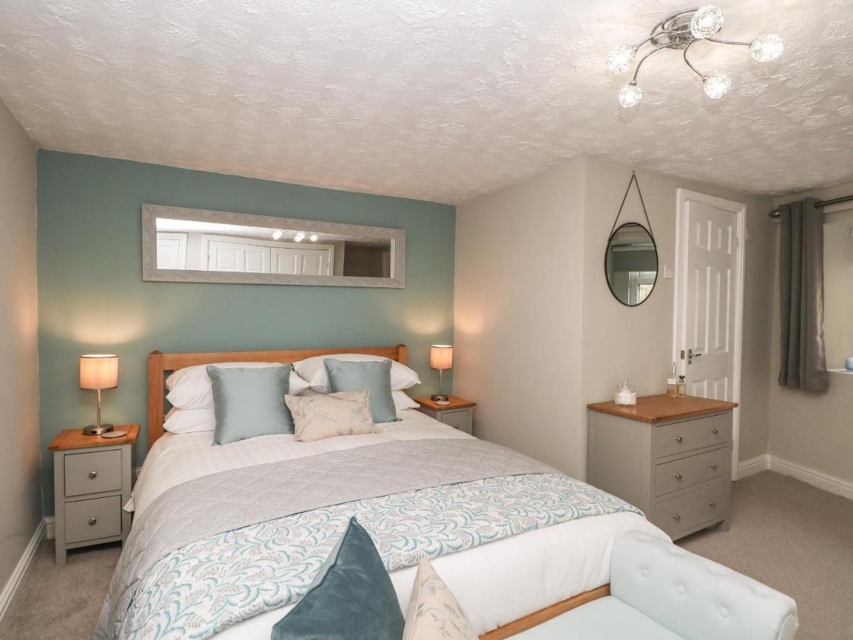 21 Chew Valley Road Oldham Ngoại thất bức ảnh